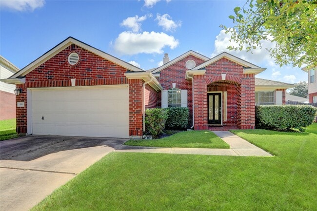 Foto del edificio - 5503 Gatesprings Ln