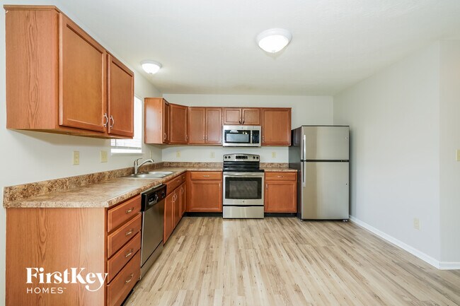 Foto del edificio - 881 Briarstone Dr
