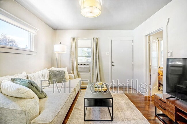 Foto del edificio - 2968 S Grant St