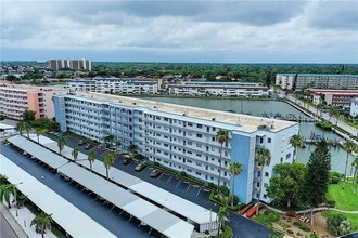 Building Photo - 5925 Shore Blvd S