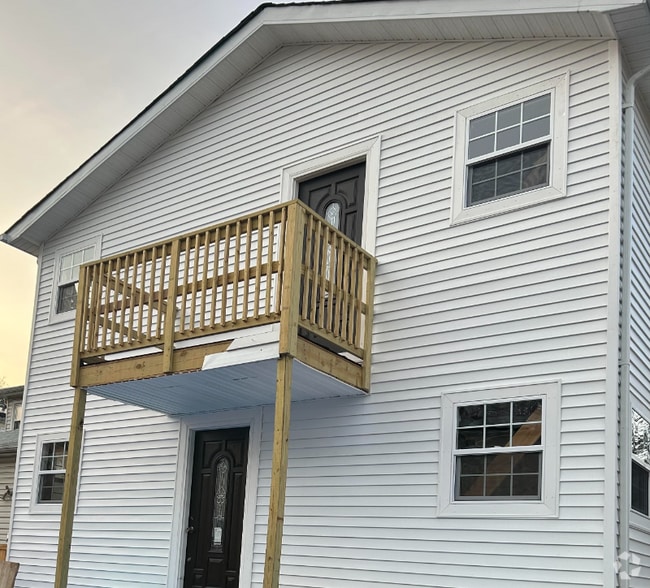Building Photo - 155-52-155116 116th Dr