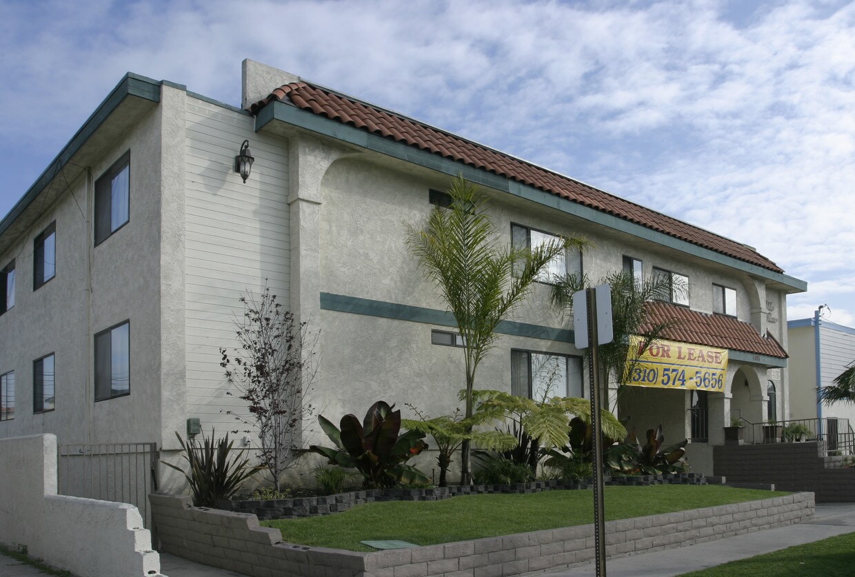 Foto del edificio - 4081 W Rosecrans Ave