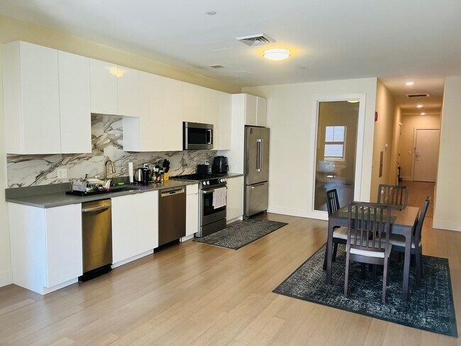 Building Photo - 129 Portland St