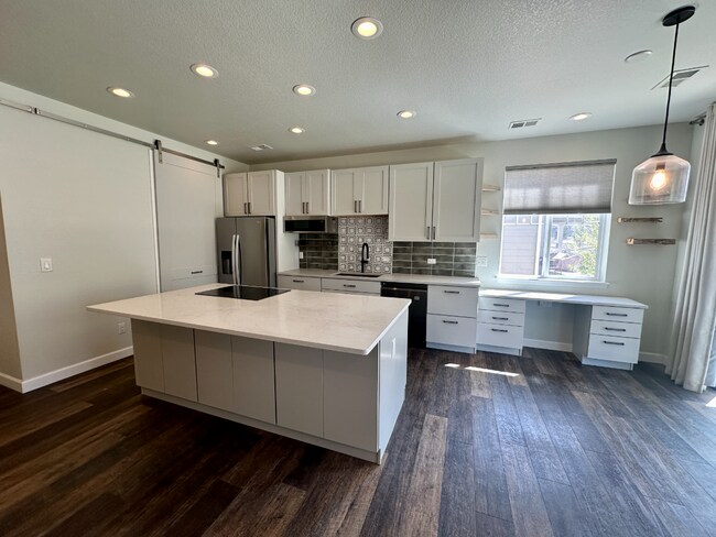 Foto del edificio - ****MOVE IN SPECIAL***  Move in Before February 20, 2026 and receive $500 off of 1st Month's Rent!!