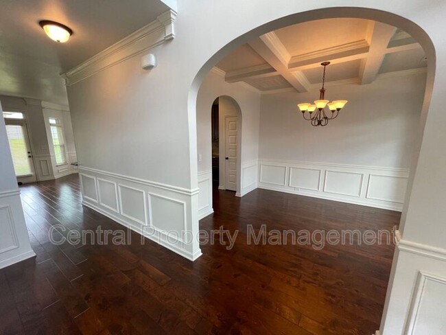 Foto del edificio - 514 W Holloway Dr