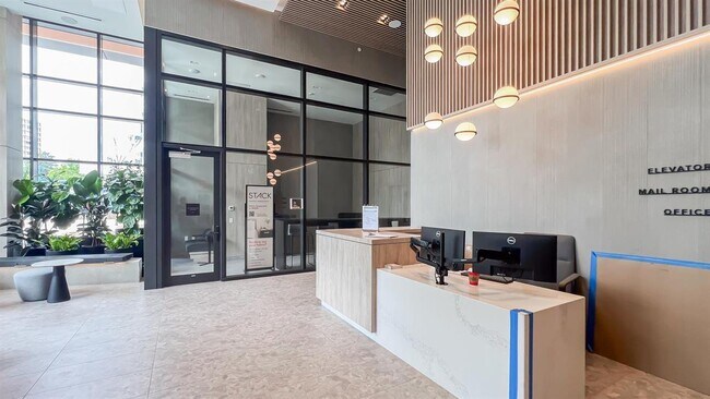Photo du bâtiment - 6788 Minoru Blvd