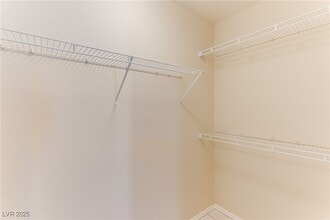 Building Photo - 2717 Sungold Dr