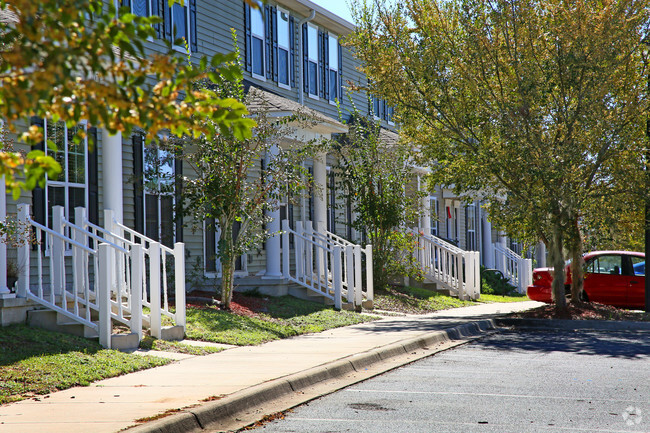 Building Photo - University Green Condominiums