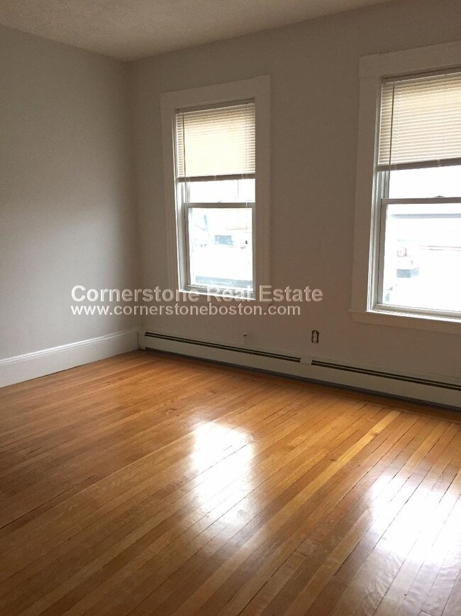 Building Photo - 1293 Cambridge St