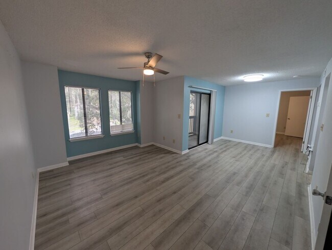 Foto del edificio - 3550 Sable Palm Ln
