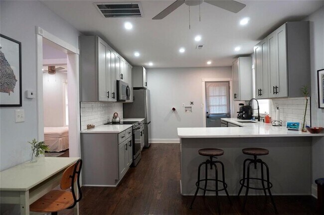 Foto del edificio - 551 Culberson St SW