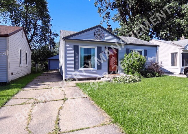 Building Photo - Welcome to your Perfect Oasis