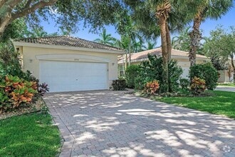 Building Photo - 9795 Crescent View Dr S
