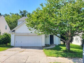 Building Photo - 5925 Hidden Meadow Ln