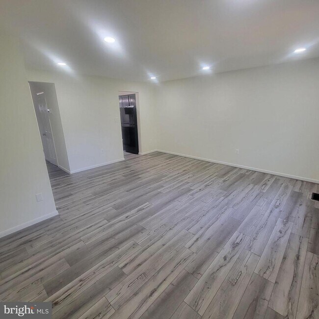 Foto del edificio - 1126 Barnaby Terrace SE
