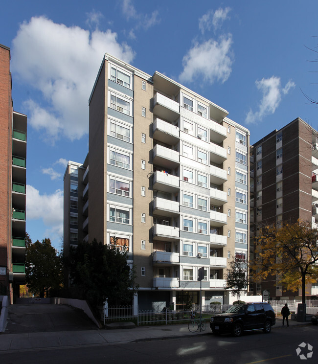 Building Photo - Parkdale Manor