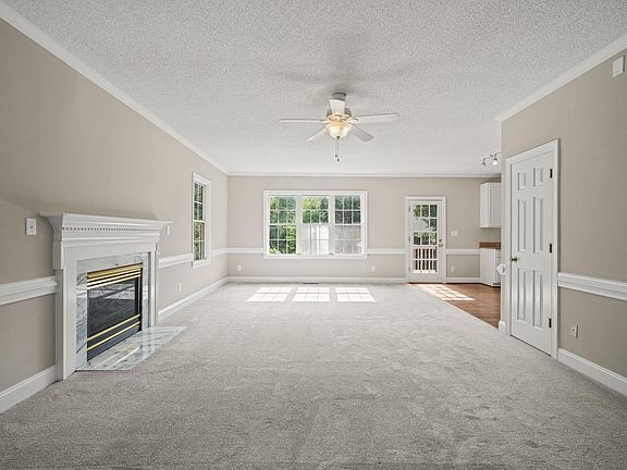 Building Photo - Build Equity While Leasing - Lease and Own...