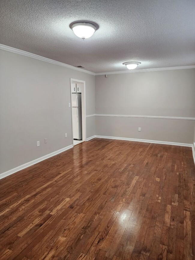 Building Photo - **Available in February " Charming 3 Bedroom 2 Bath Home in Georgetown!