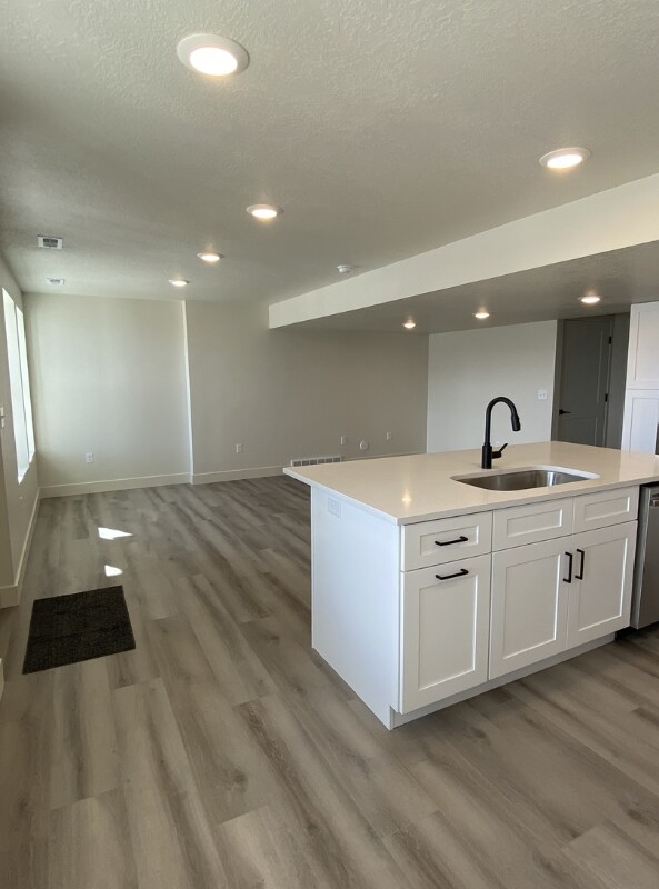 Building Photo - 3277 S Scotts Cv