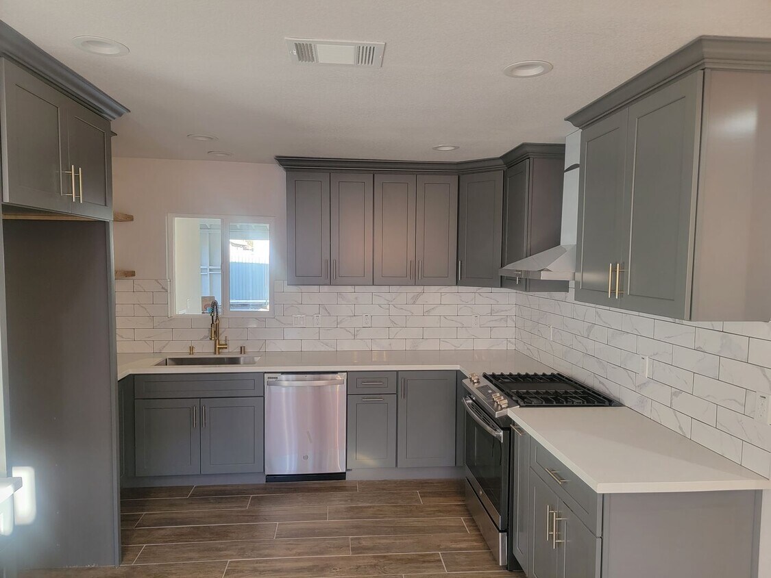 Photo - 7401 Valaria Dr.