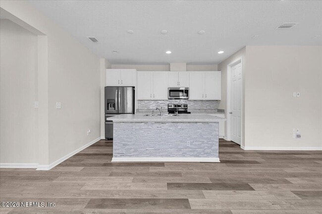 Building Photo - 1420 Tropical Pine Cove