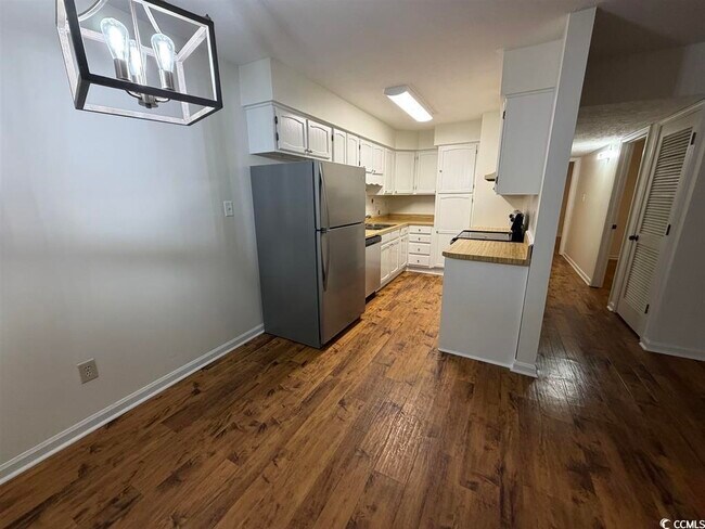 Foto del edificio - 404 75th Ave N