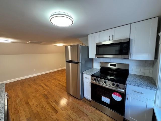 Building Photo - 16 Mayflower St