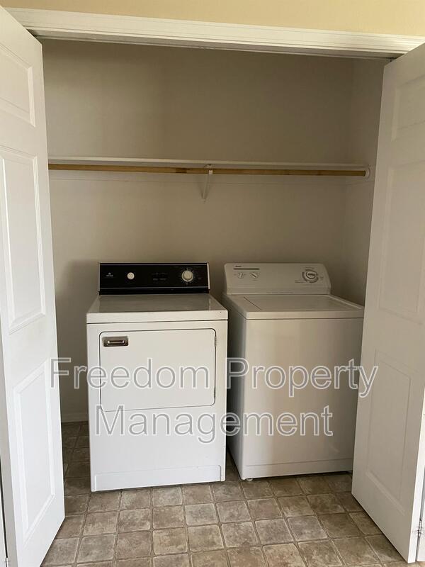 Foto del edificio - 1151 NE Trailridge Ct