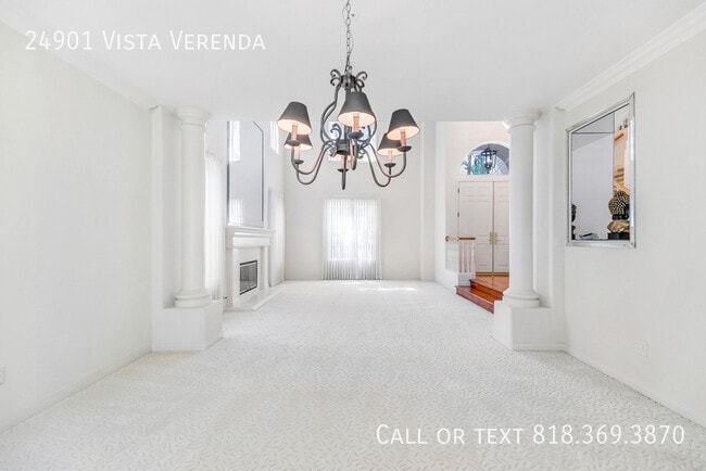 Building Photo - 24901 Vista Verenda