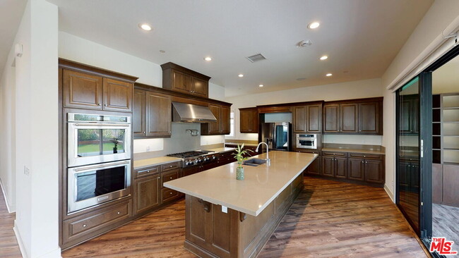 Building Photo - 12073 Carabela Ct