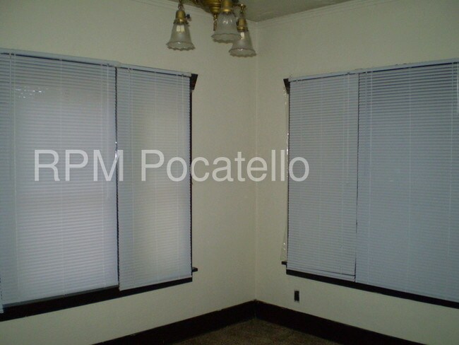 Foto del edificio - 734 E Halliday St