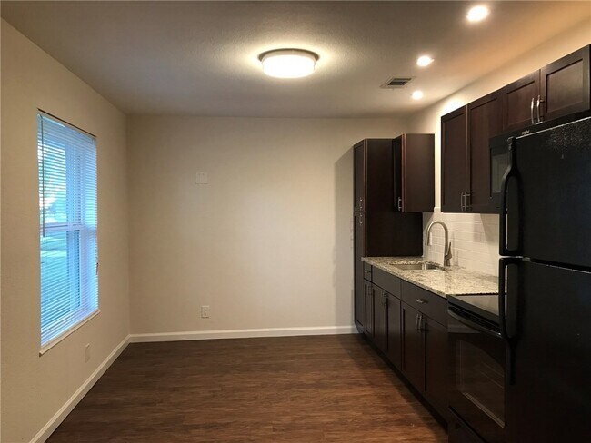 Building Photo - Big Meadow (1508)