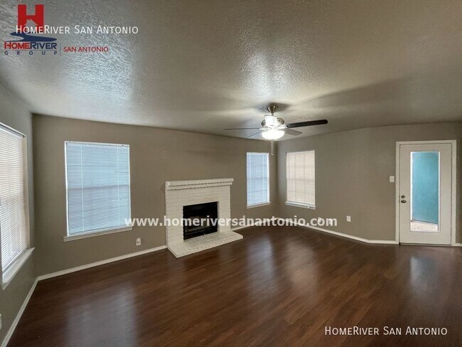 Foto del edificio - 11610 Vance Jackson Rd