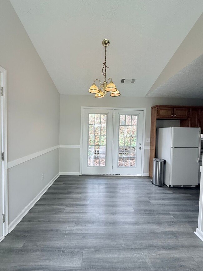 Building Photo - 3 Bed/2 bath home in great Forsyth County Location!