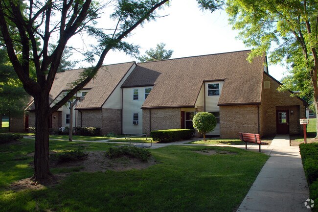 Estates, Pine Ridge - Pine Ridge Estates
