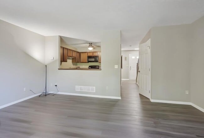 Foto del edificio - 407 Rachel Ln