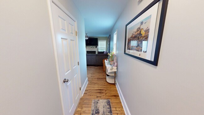 Building Photo - 3 Bedroom Home in Downtown Southern Pines!
