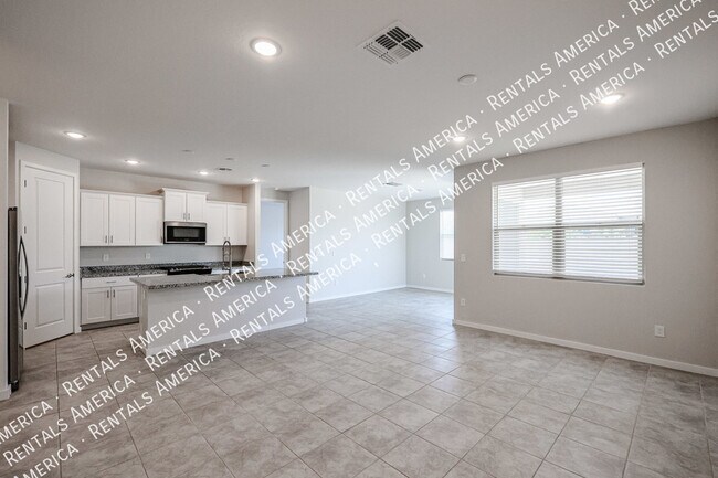 Foto del edificio - 41615 W Cathedral Rock Pass