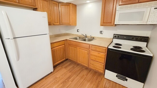 Interior Photo - Belmont Manor