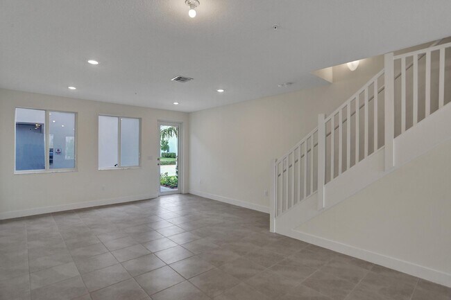 Building Photo - 10300 NW 66th St