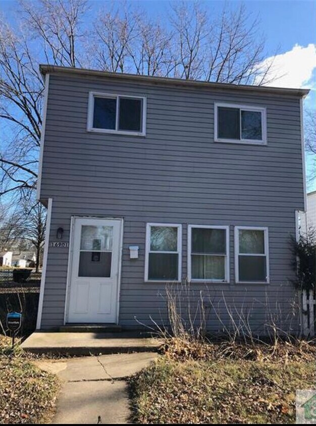 Primary Photo - 16901 Orchard Ridge Ave