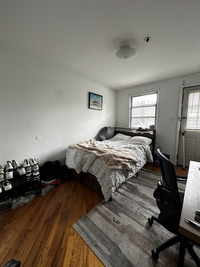 Foto del edificio - 407 1st St