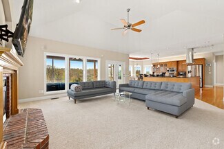 Building Photo - 32 Cheviot Ln