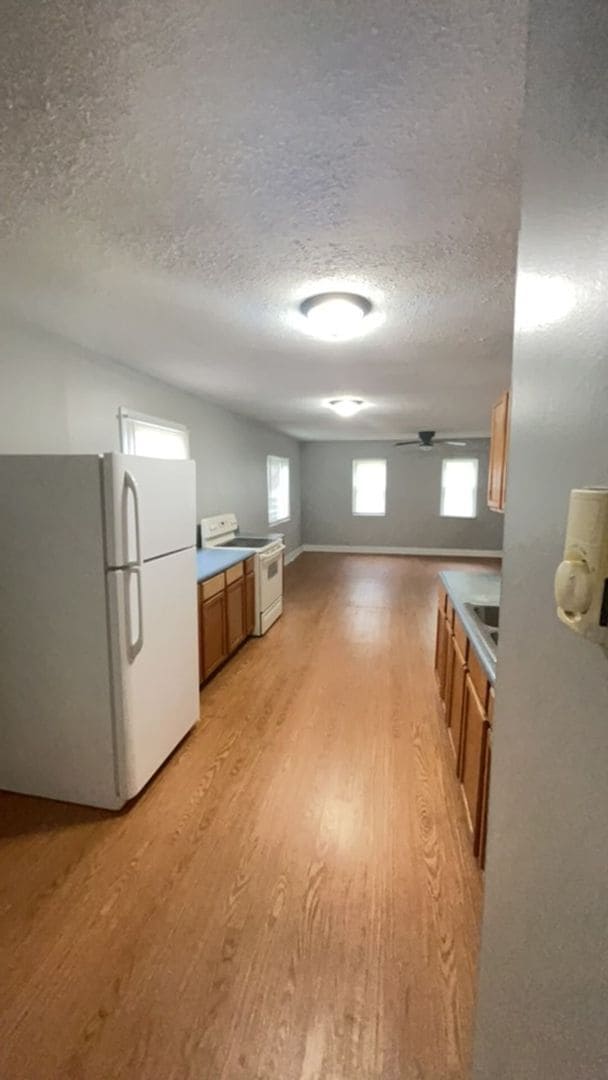 Building Photo - 111 S Dicks St