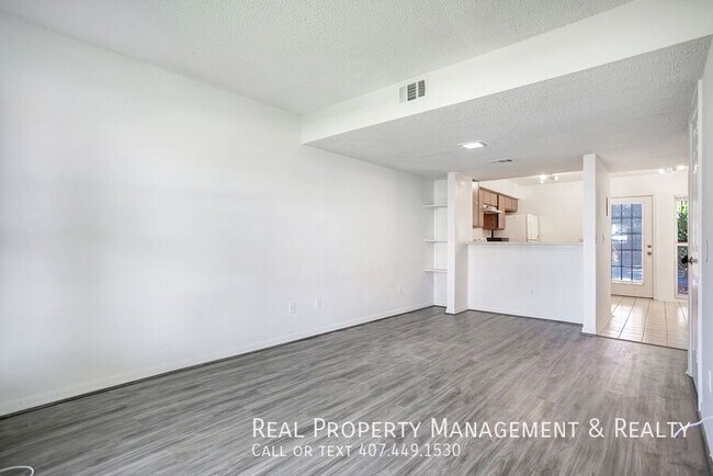 Foto del edificio - 2727 Gray Fox Ln