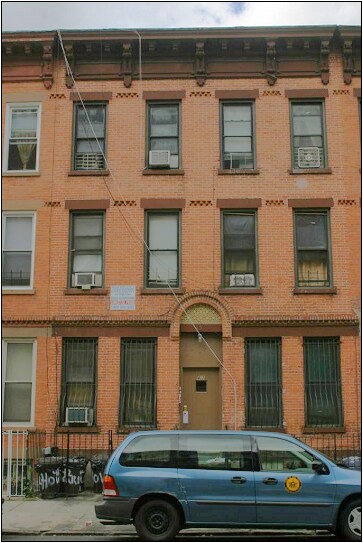 Primary Photo - 42 Howard Ave