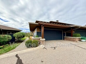 Building Photo - 101-101 Falcon Point Way