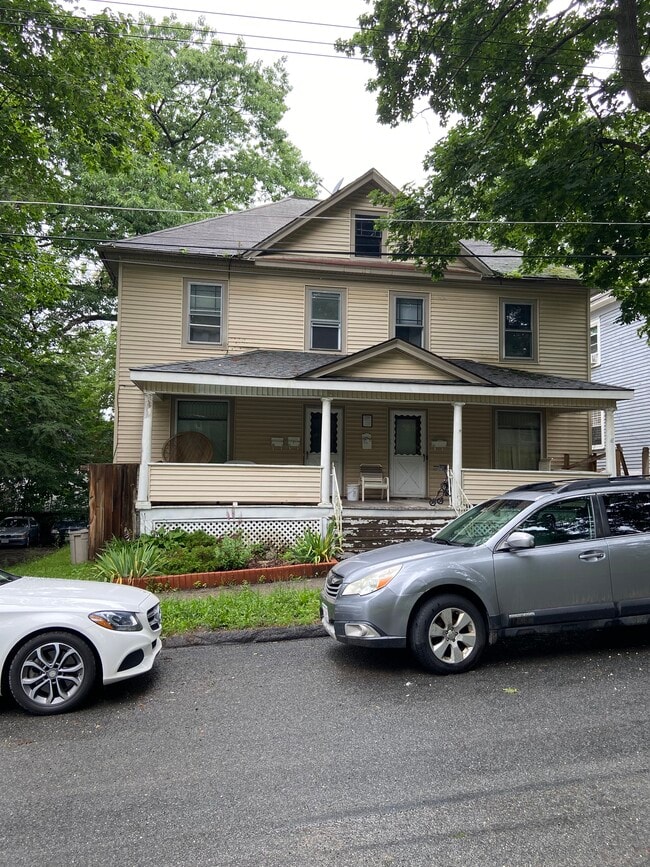 Building Photo - 27 Scammell Ave
