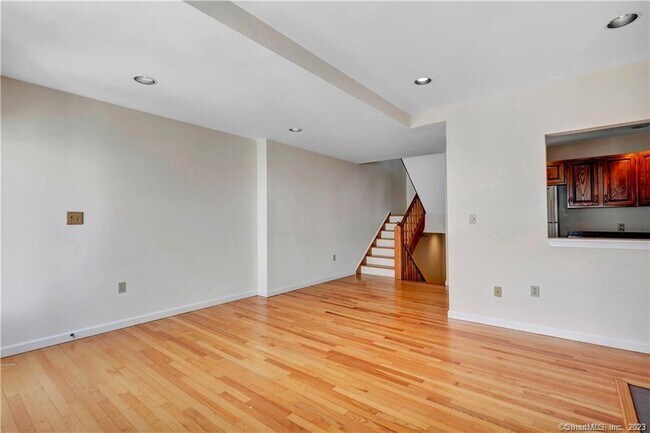 Building Photo - 239 Front St