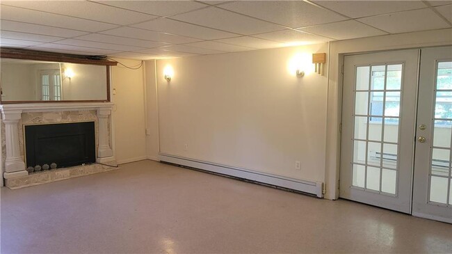 Building Photo - 210 Signorile Ln